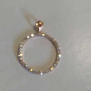 Marvelous gold tone pendant not sure of metal